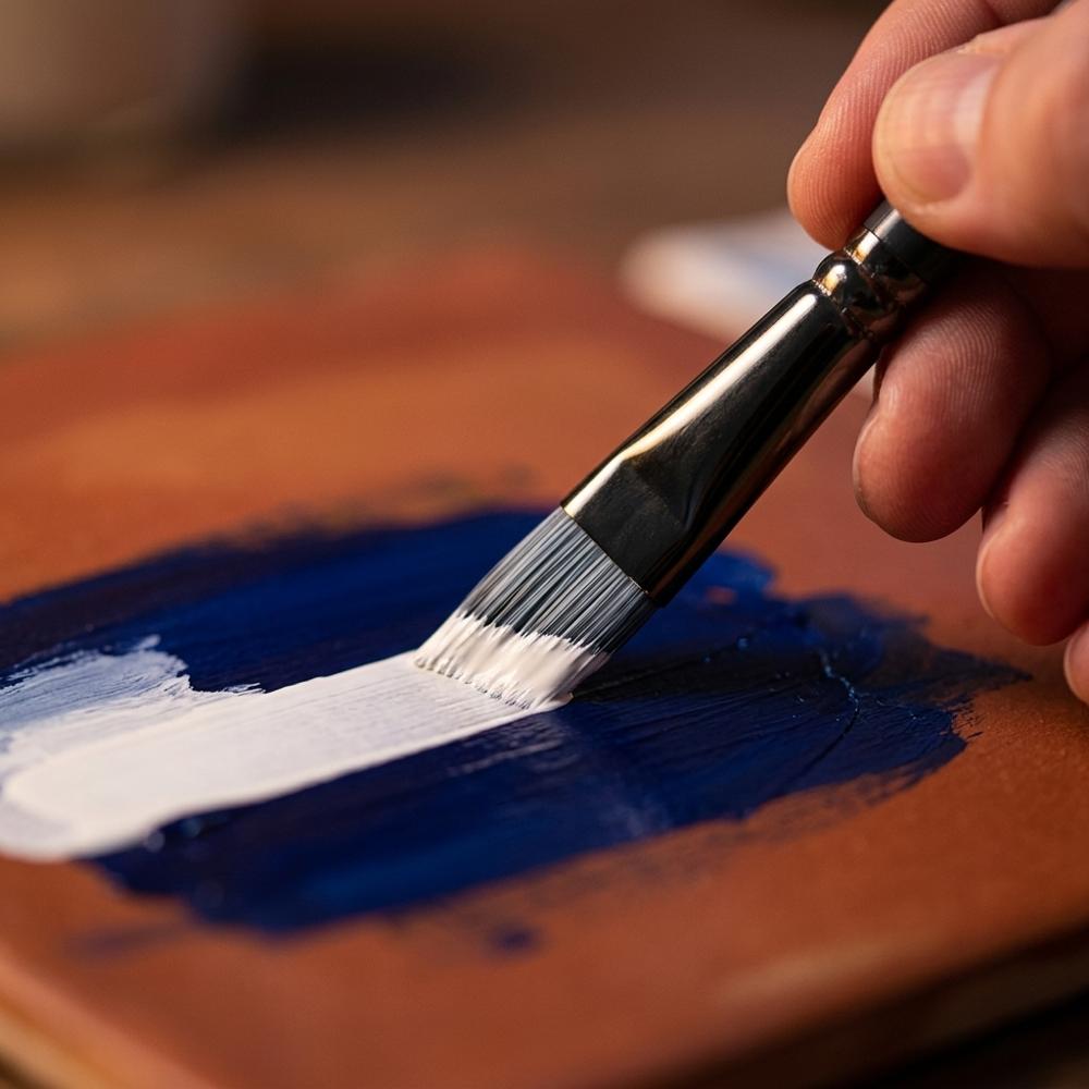 ensemble de pinceaux pour gouache et aquarelle avec tailles rondes et plates