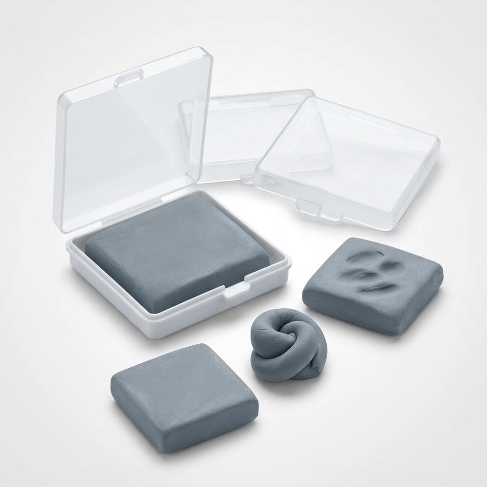 Kneaded eraser for lifting the pencil under-drawing