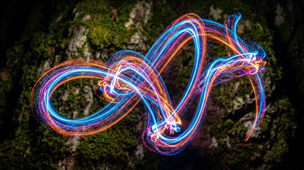 Light Painting: Draw With Light in Long Exposures